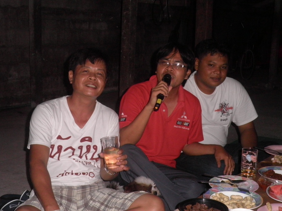 ชื่อ:  P4261714.jpg
ครั้ง: 228
ขนาด:  192.0 กิโลไบต์