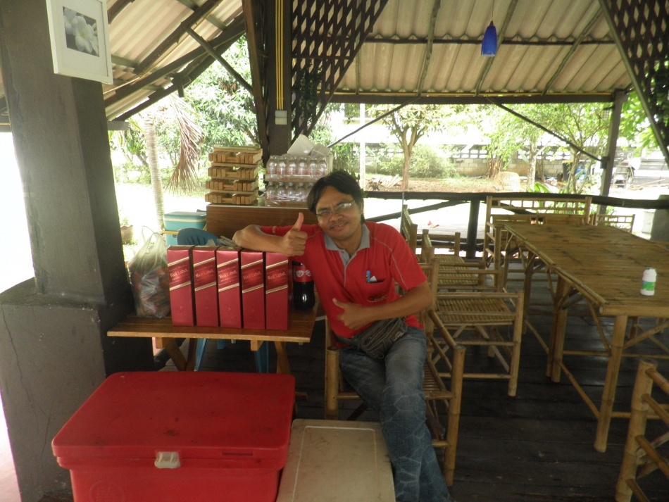 ชื่อ:  P5141846.jpg
ครั้ง: 705
ขนาด:  250.7 กิโลไบต์