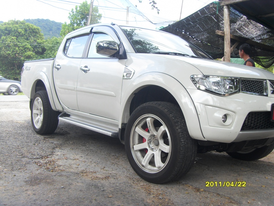 ชื่อ:  SDC10679.jpg
ครั้ง: 800
ขนาด:  281.0 กิโลไบต์