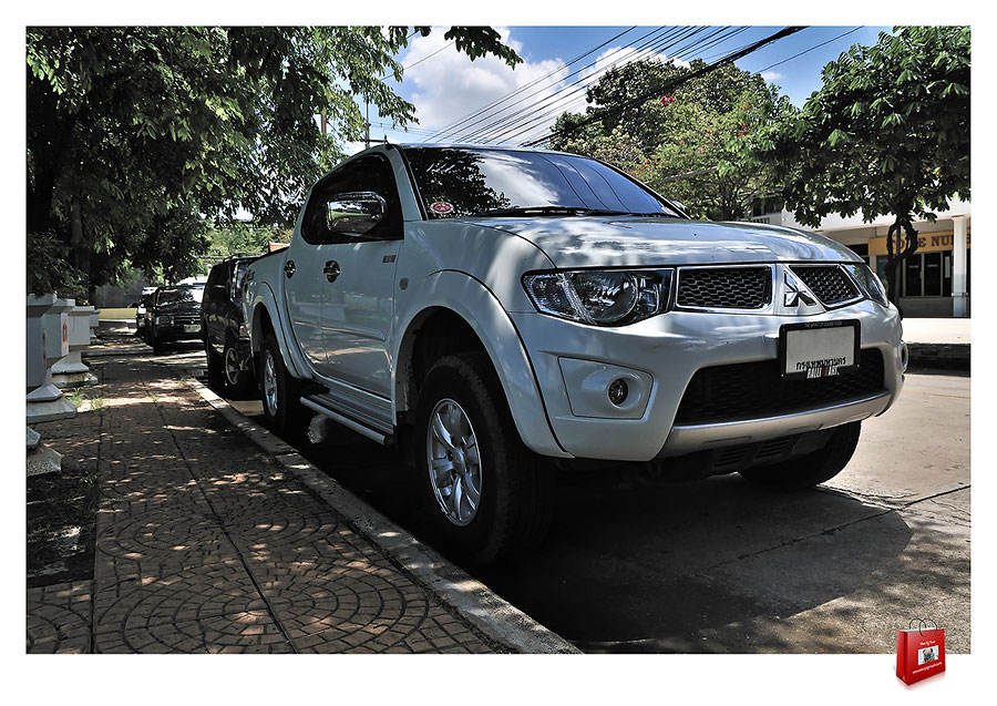 ชื่อ:  DSC_9735.jpg
ครั้ง: 1306
ขนาด:  189.1 กิโลไบต์