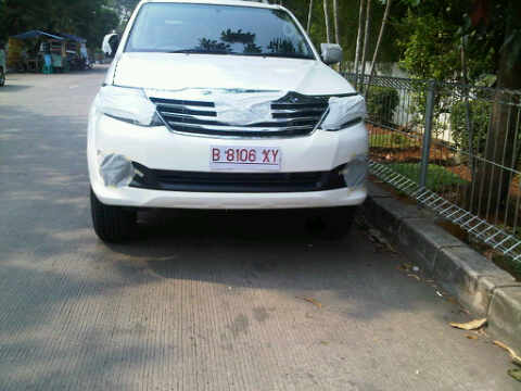 ชื่อ:  533Toyota_Fortuner_Faceli.jpg
ครั้ง: 727
ขนาด:  22.8 กิโลไบต์