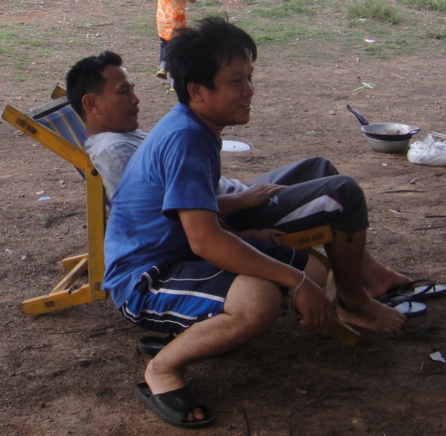 ชื่อ:  007 & 014.jpg
ครั้ง: 443
ขนาด:  315.4 กิโลไบต์