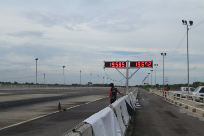 ชื่อ:  IMG_0211 [800x600].jpg
ครั้ง: 487
ขนาด:  46.1 กิโลไบต์