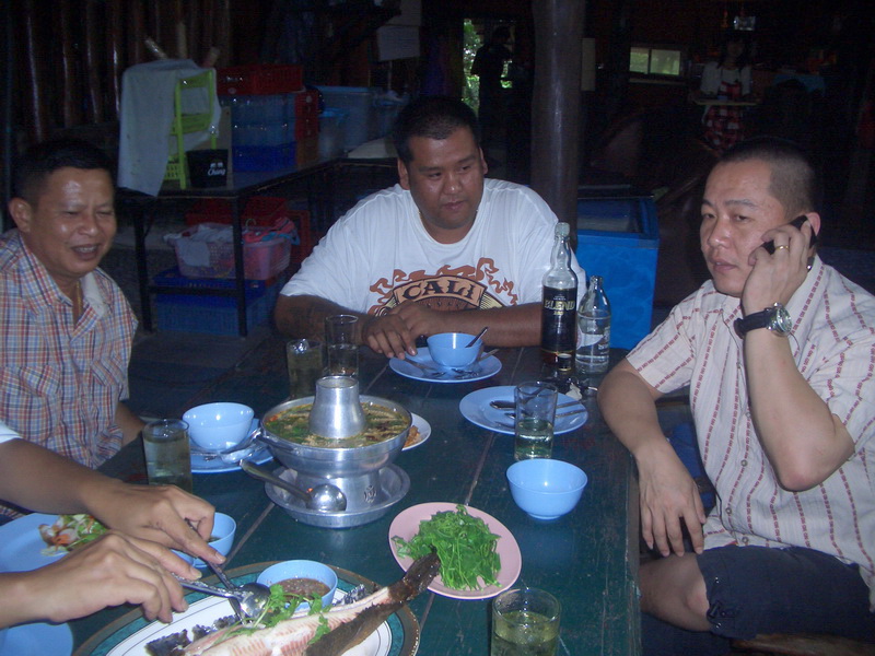 ชื่อ:  CIMG0093-1.jpg
ครั้ง: 205
ขนาด:  219.3 กิโลไบต์