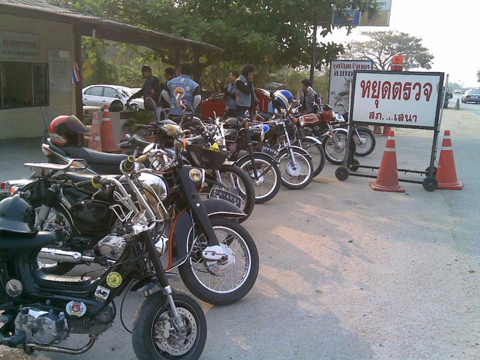 ชื่อ:  07032010.jpg
ครั้ง: 1465
ขนาด:  310.4 กิโลไบต์