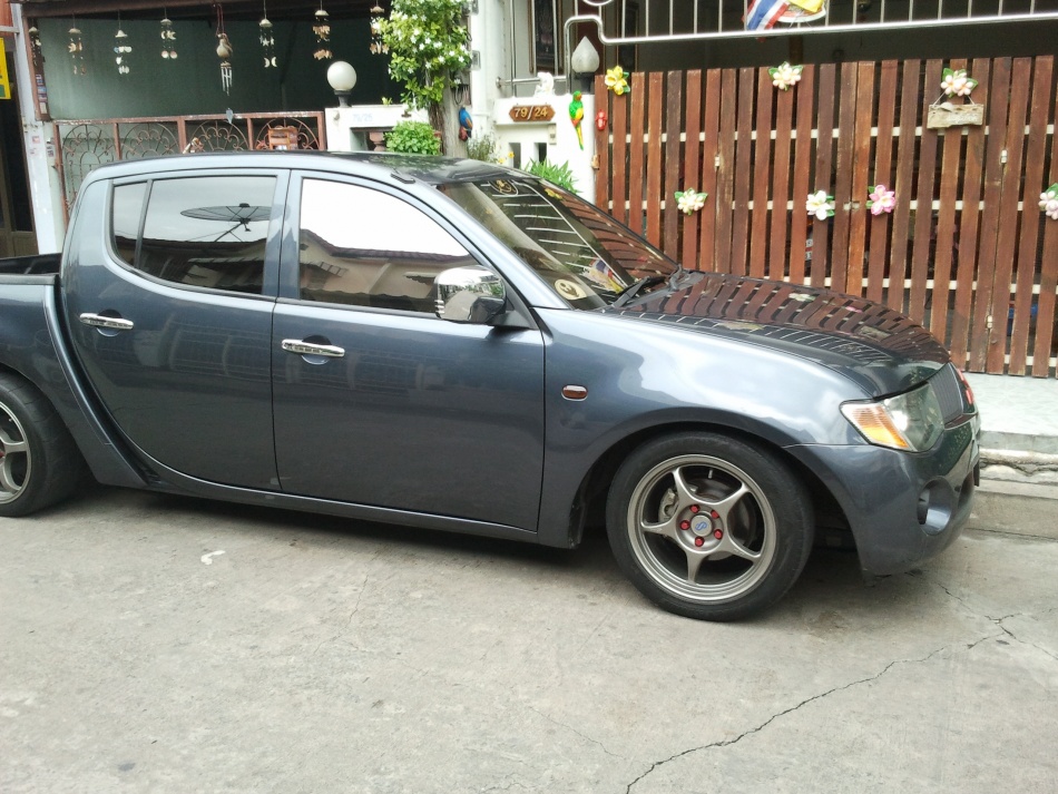 ชื่อ:  2011-06-04 10.26.44.jpg
ครั้ง: 4333
ขนาด:  266.5 กิโลไบต์