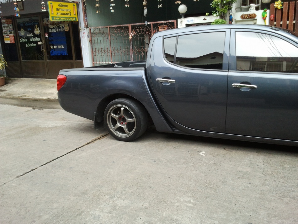 ชื่อ:  2011-06-04 10.27.14.jpg
ครั้ง: 5204
ขนาด:  237.1 กิโลไบต์