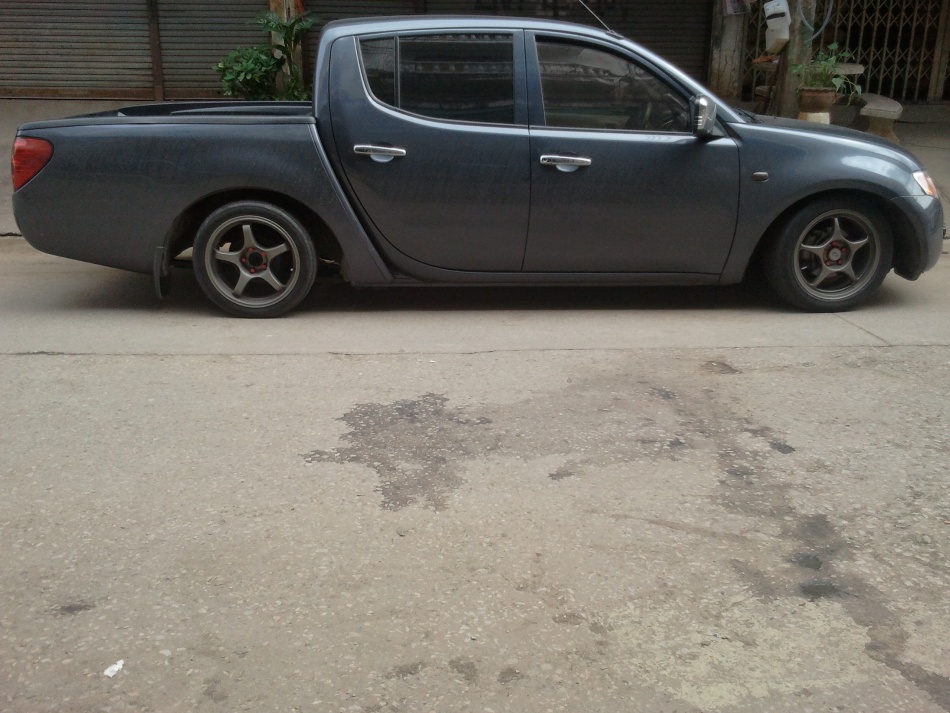 ชื่อ:  2011-07-15 10.02.32.jpg
ครั้ง: 9838
ขนาด:  235.9 กิโลไบต์