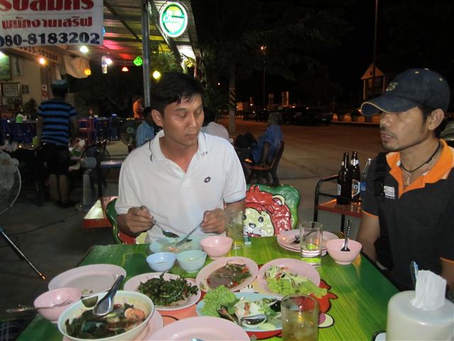 ชื่อ:  IMG_1985.JPG
ครั้ง: 604
ขนาด:  59.9 กิโลไบต์