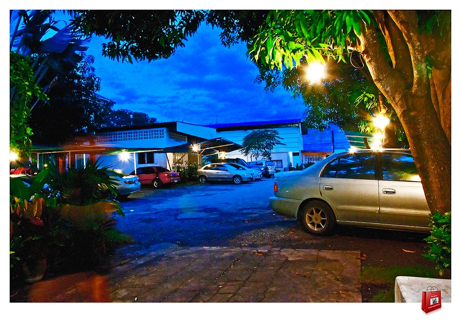 ชื่อ:  DSC_0214.jpg
ครั้ง: 615
ขนาด:  160.9 กิโลไบต์