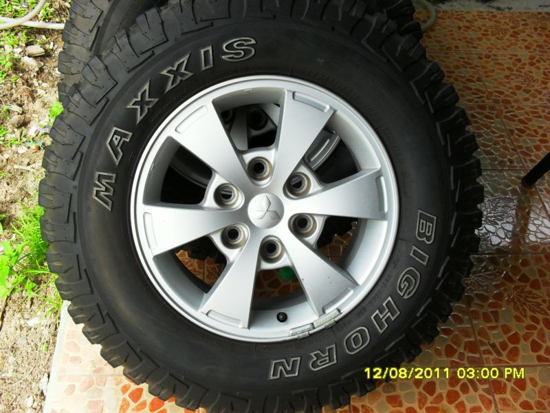 ชื่อ:  SDC10582.JPG
ครั้ง: 2330
ขนาด:  120.5 กิโลไบต์