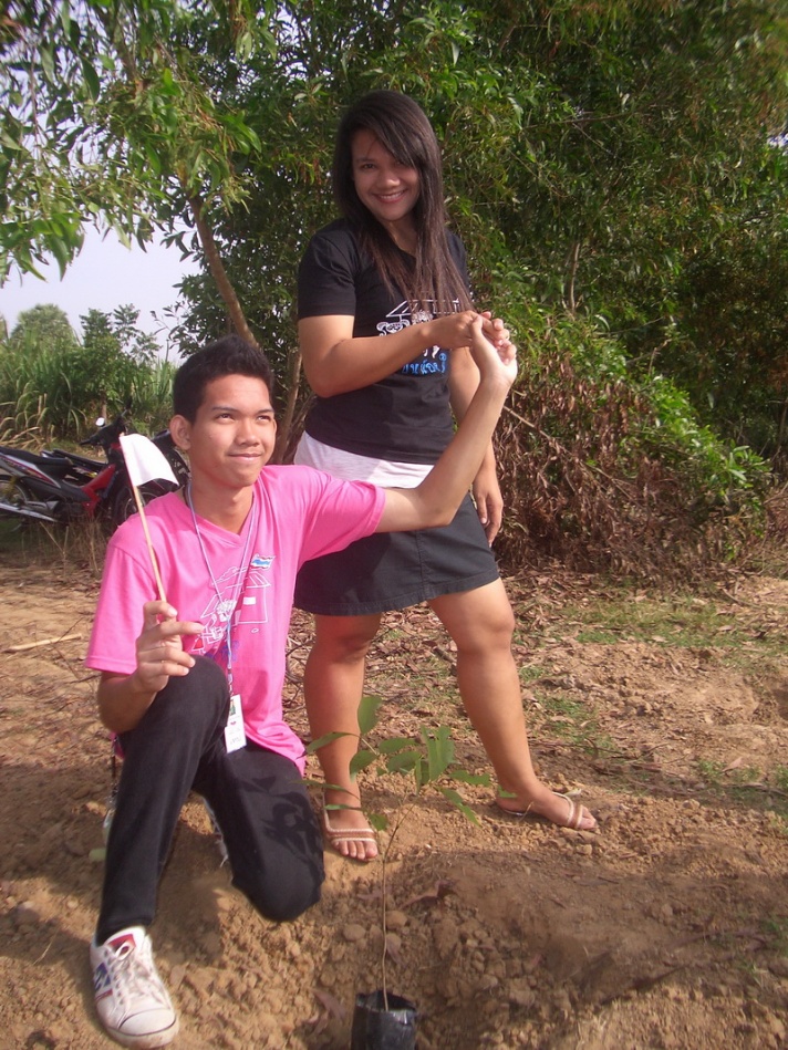 ชื่อ:  CIMG0492-1.jpg
ครั้ง: 230
ขนาด:  345.2 กิโลไบต์