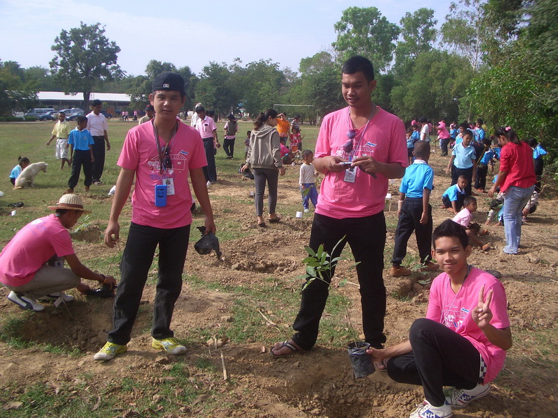 ชื่อ:  CIMG0493-1.jpg
ครั้ง: 212
ขนาด:  303.8 กิโลไบต์