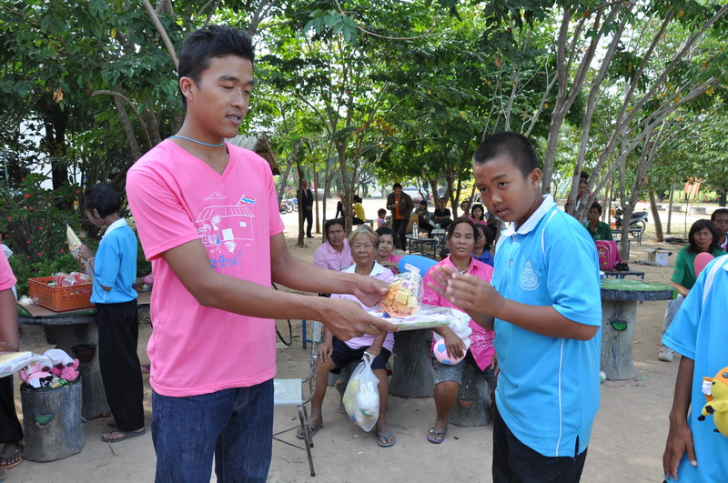 ชื่อ:  DSC_0683-1.jpg
ครั้ง: 215
ขนาด:  279.2 กิโลไบต์