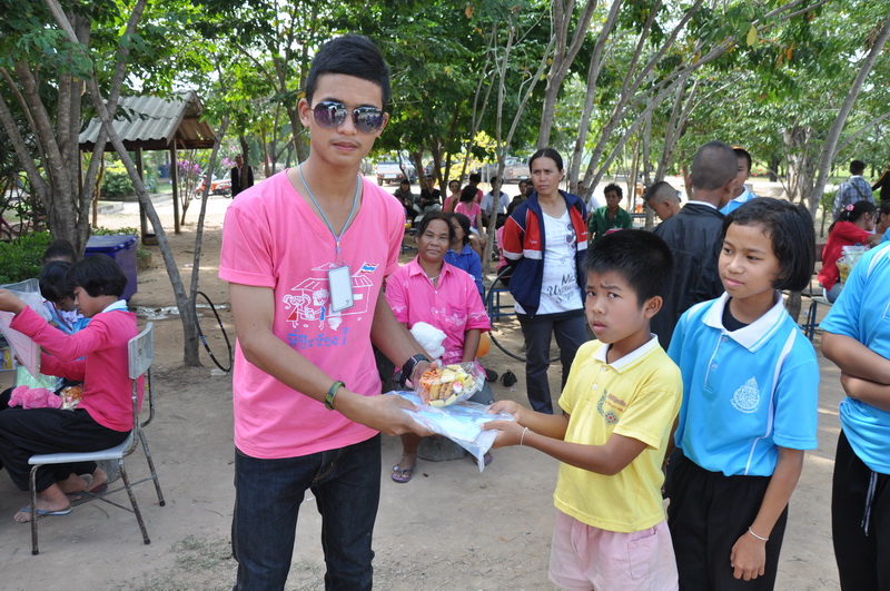 ชื่อ:  DSC_0698-1.jpg
ครั้ง: 214
ขนาด:  268.1 กิโลไบต์