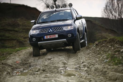 ชื่อ:  Mitsubishi-L200-Facelift-1.jpg
ครั้ง: 2194
ขนาด:  38.5 กิโลไบต์