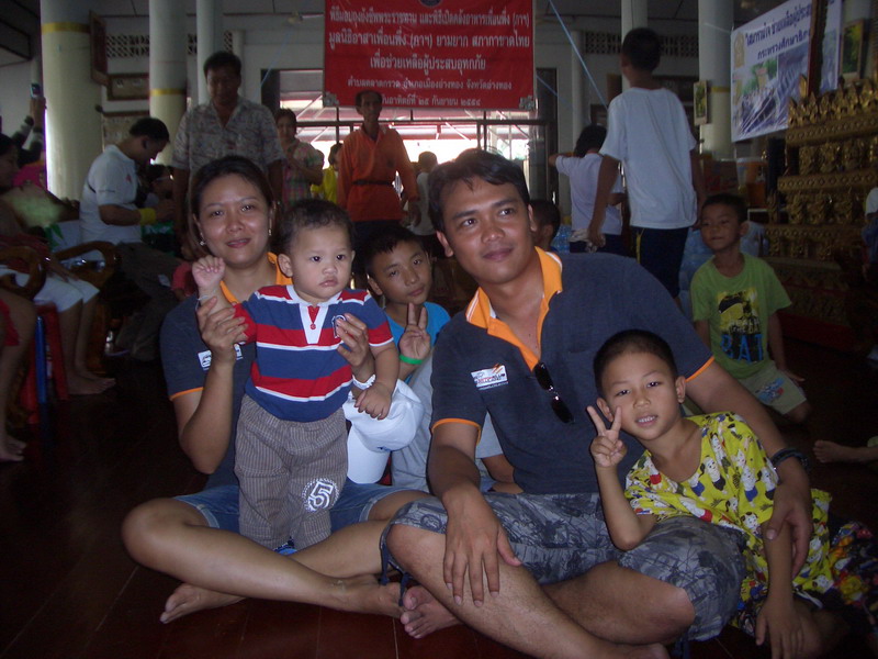 ชื่อ:  CIMG0052-1.jpg
ครั้ง: 161
ขนาด:  144.3 กิโลไบต์