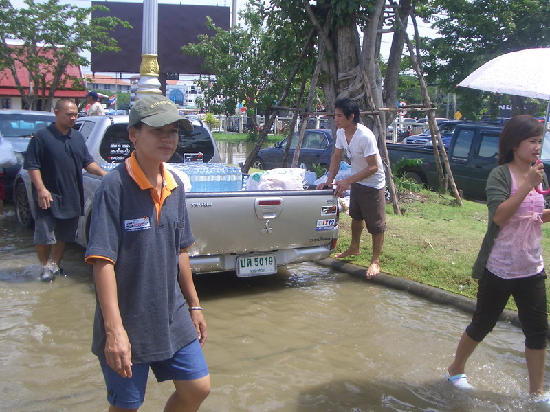 ชื่อ:  CIMG0051-1.jpg
ครั้ง: 514
ขนาด:  189.4 กิโลไบต์