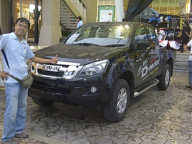 ชื่อ:  คู่DMAX.jpg
ครั้ง: 754
ขนาด:  101.8 กิโลไบต์