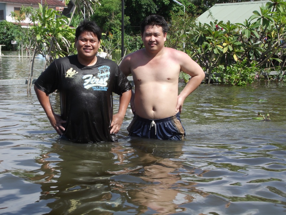 ชื่อ:  DSCF0013.jpg
ครั้ง: 344
ขนาด:  324.2 กิโลไบต์