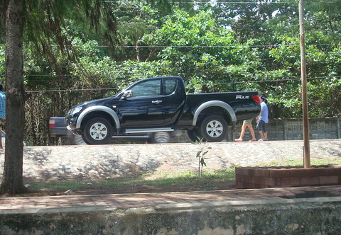 ชื่อ:  DSC01130-2.jpg
ครั้ง: 742
ขนาด:  123.0 กิโลไบต์