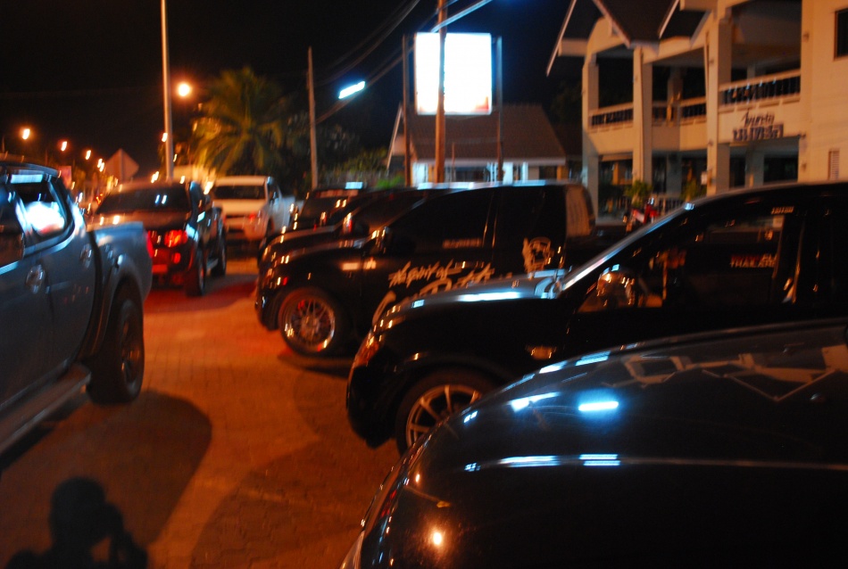 ชื่อ:  DSC_0009.jpg
ครั้ง: 291
ขนาด:  173.3 กิโลไบต์