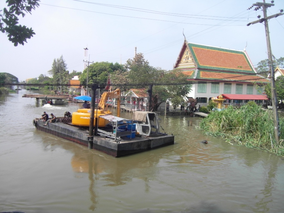 ชื่อ:  SDC10920.jpg
ครั้ง: 191
ขนาด:  215.2 กิโลไบต์