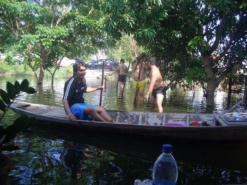 ชื่อ:  CIMG0077-1.jpg
ครั้ง: 221
ขนาด:  309.7 กิโลไบต์