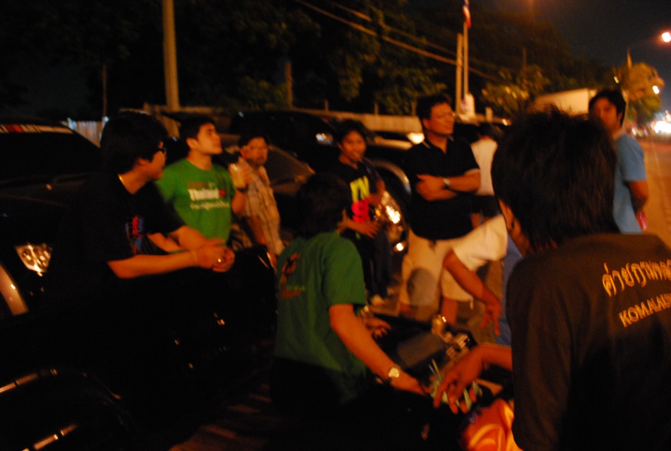 ชื่อ:  DSC_0097.jpg
ครั้ง: 183
ขนาด:  148.2 กิโลไบต์