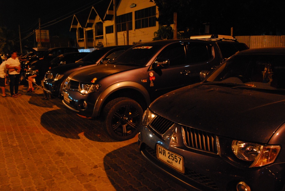 ชื่อ:  DSC_0118.jpg
ครั้ง: 214
ขนาด:  202.0 กิโลไบต์