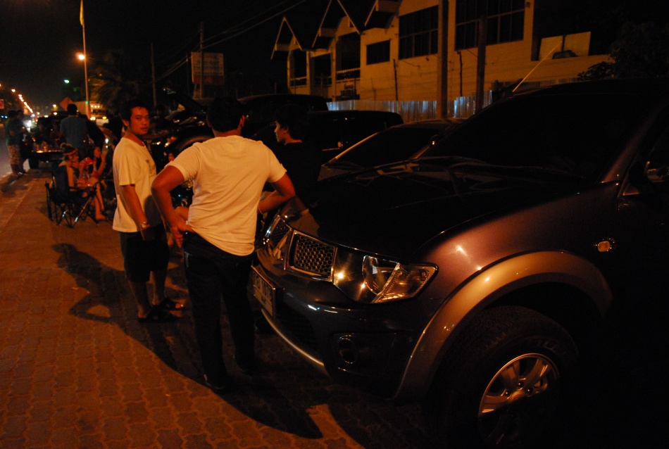 ชื่อ:  DSC_0120.jpg
ครั้ง: 219
ขนาด:  166.8 กิโลไบต์