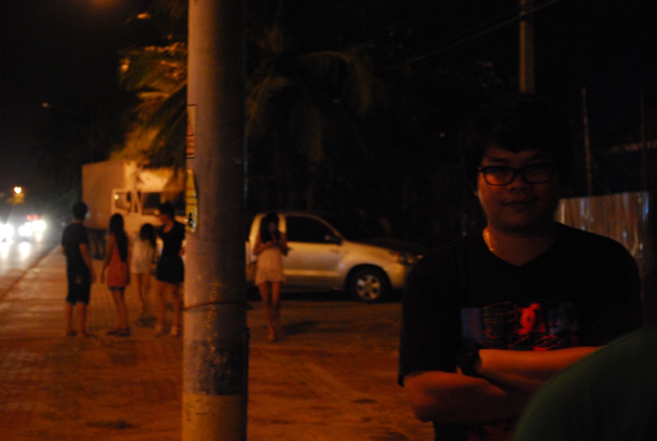 ชื่อ:  DSC_0103.jpg
ครั้ง: 225
ขนาด:  128.7 กิโลไบต์