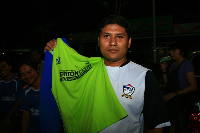 ชื่อ:  IMG_1027 (Small).JPG
ครั้ง: 199
ขนาด:  29.1 กิโลไบต์