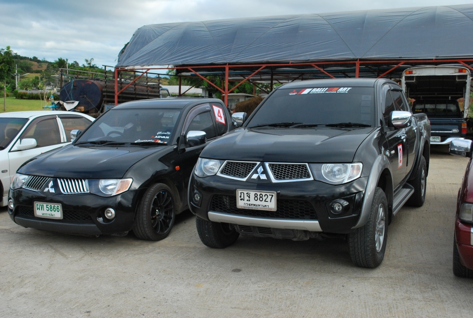 ชื่อ:  DSC_0440.jpg
ครั้ง: 553
ขนาด:  228.4 กิโลไบต์
