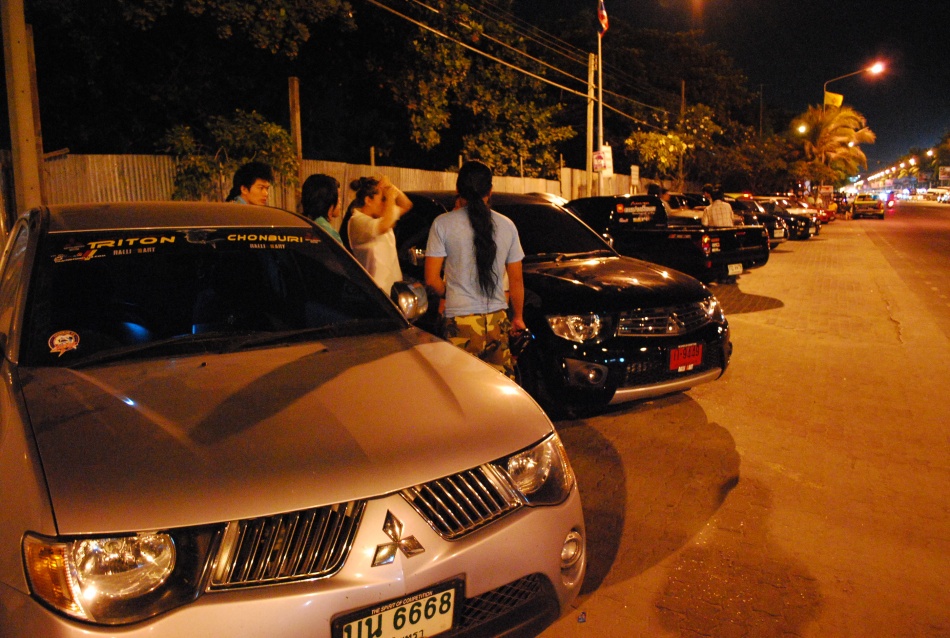 ชื่อ:  DSC_0486.jpg
ครั้ง: 538
ขนาด:  263.0 กิโลไบต์