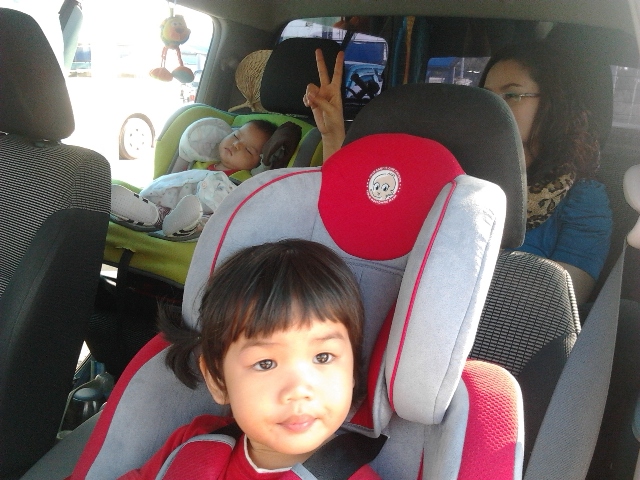 ชื่อ:  2011-12-17 16.11.07.jpg
ครั้ง: 959
ขนาด:  192.5 กิโลไบต์