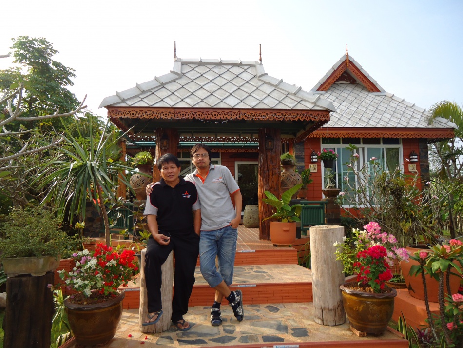 ชื่อ:  DSC01823.jpg
ครั้ง: 481
ขนาด:  313.0 กิโลไบต์