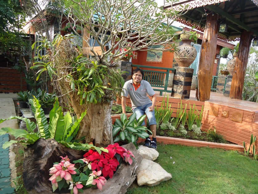 ชื่อ:  DSC01828.jpg
ครั้ง: 477
ขนาด:  349.7 กิโลไบต์