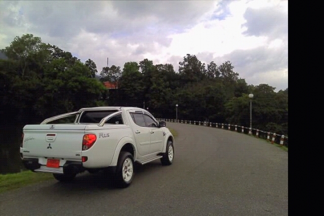 ชื่อ:  FxCam_1308714273286.jpg
ครั้ง: 1061
ขนาด:  188.3 กิโลไบต์