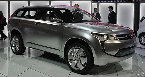 ชื่อ:  Mitsubishi_PX-MiEV_large.jpg
ครั้ง: 916
ขนาด:  31.2 กิโลไบต์