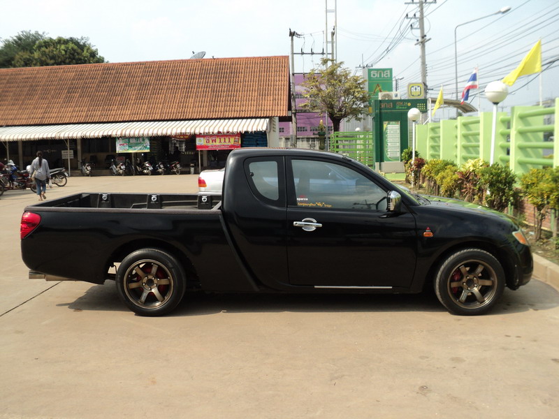 ชื่อ:  ton02.jpg
ครั้ง: 2237
ขนาด:  153.9 กิโลไบต์