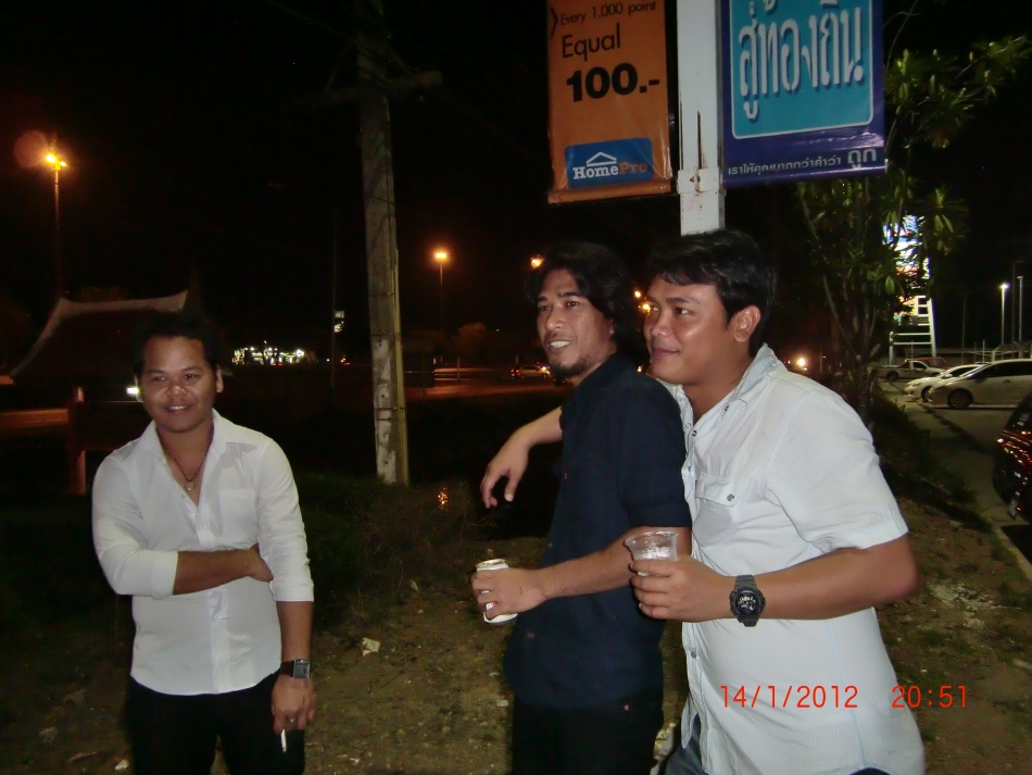 ชื่อ:  CIMG2804.jpg
ครั้ง: 231
ขนาด:  181.7 กิโลไบต์