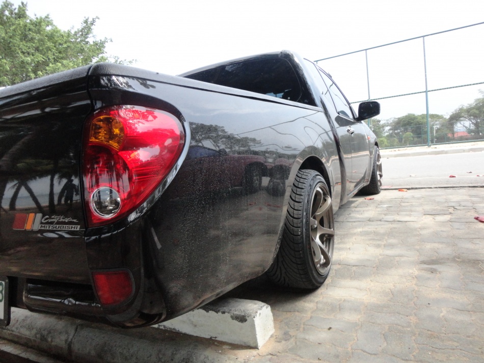 ชื่อ:  DSC03552.jpg
ครั้ง: 7321
ขนาด:  227.1 กิโลไบต์