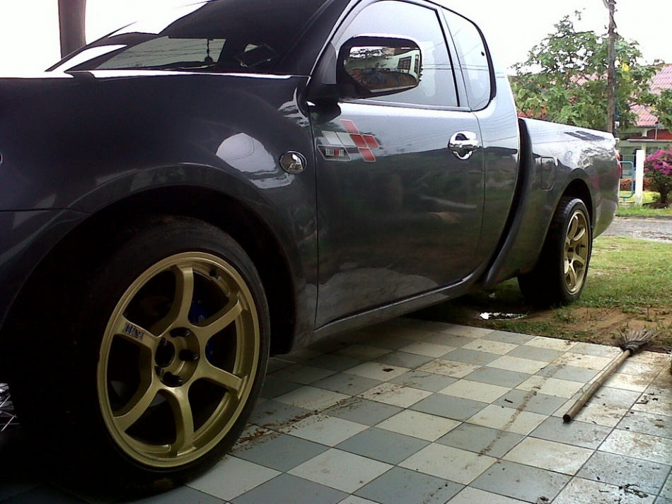 ชื่อ:  IMG00184-20120309-1014.jpg
ครั้ง: 424
ขนาด:  237.1 กิโลไบต์