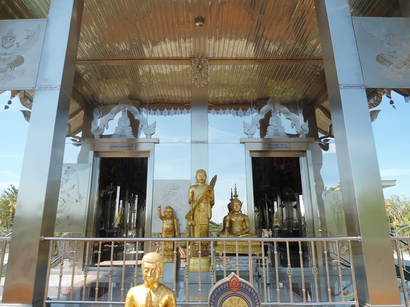 ชื่อ:  DSC00772.JPG
ครั้ง: 845
ขนาด:  260.4 กิโลไบต์