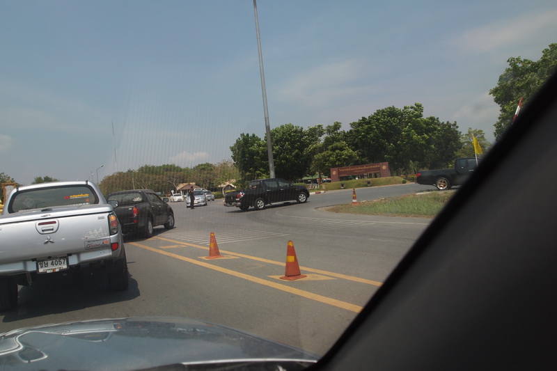 ชื่อ:  P3033122-1.jpg
ครั้ง: 157
ขนาด:  114.3 กิโลไบต์