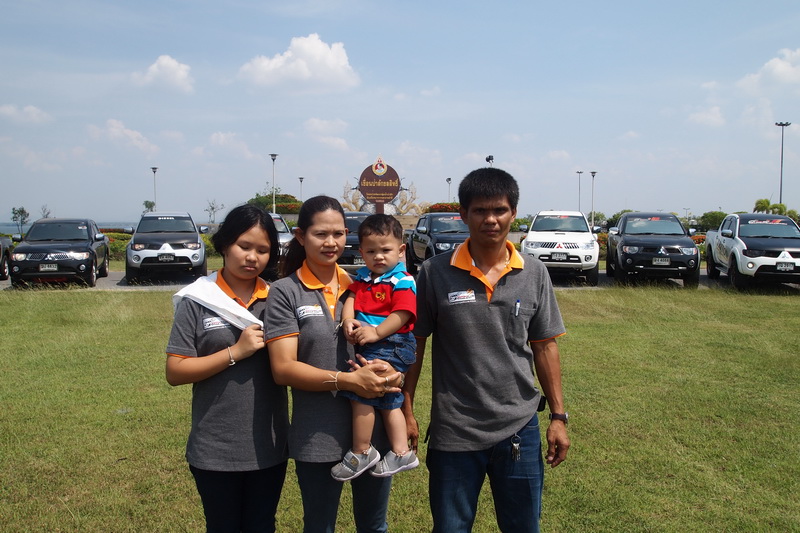 ชื่อ:  P3033138-1.jpg
ครั้ง: 161
ขนาด:  183.7 กิโลไบต์