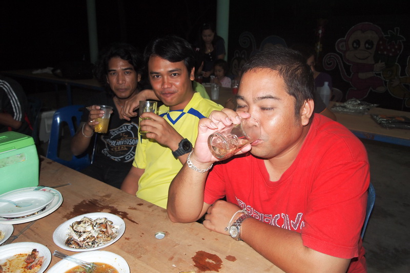ชื่อ:  P3033325-1.jpg
ครั้ง: 165
ขนาด:  156.8 กิโลไบต์