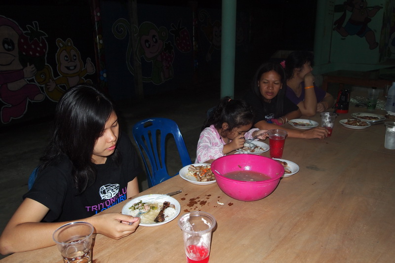 ชื่อ:  P3033330-1.jpg
ครั้ง: 154
ขนาด:  138.6 กิโลไบต์