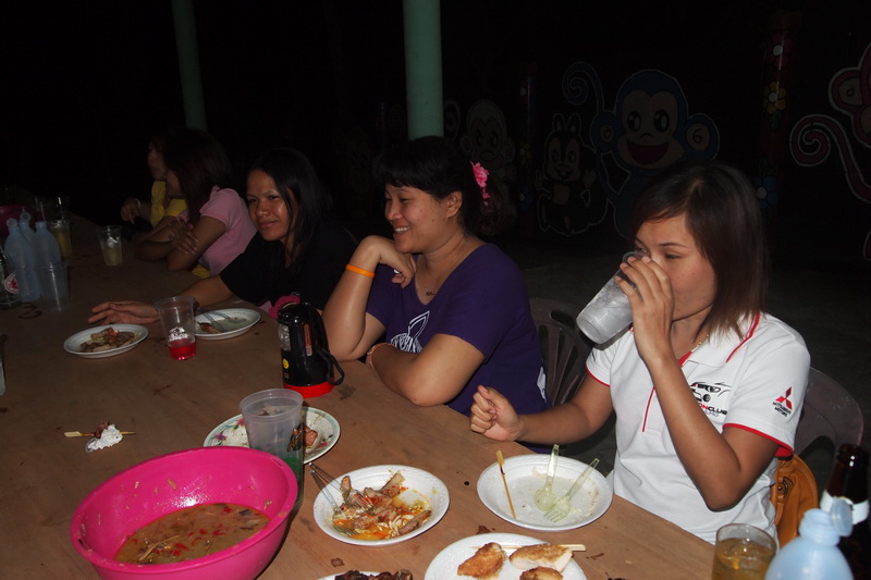 ชื่อ:  P3033337-1.jpg
ครั้ง: 160
ขนาด:  137.7 กิโลไบต์